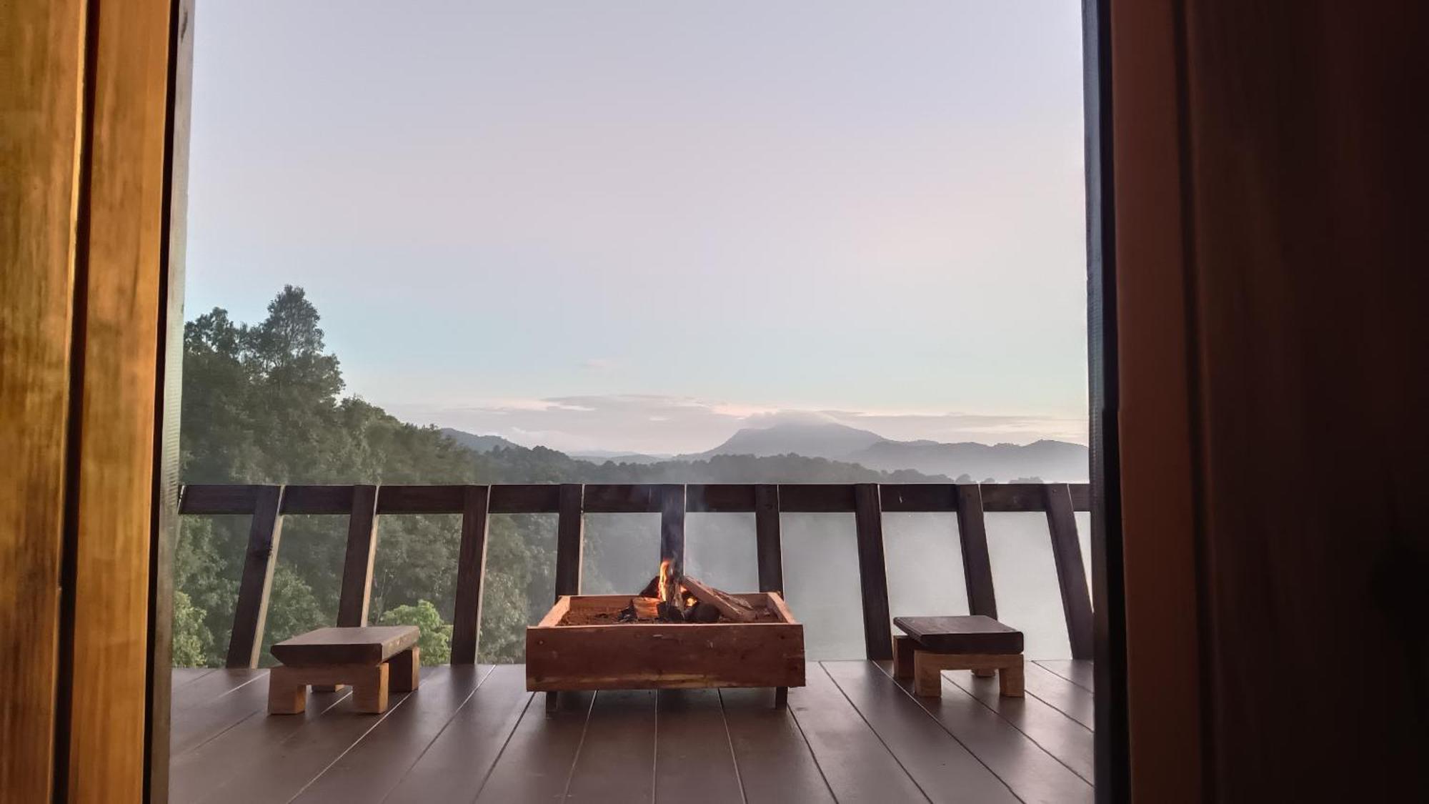 ไร่นิธิสุนทร Nithisoonthon Farmstay Mae Hong Son Dış mekan fotoğraf