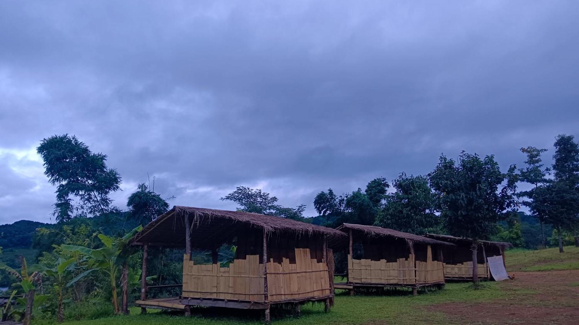 ไร่นิธิสุนทร Nithisoonthon Farmstay Mae Hong Son Dış mekan fotoğraf