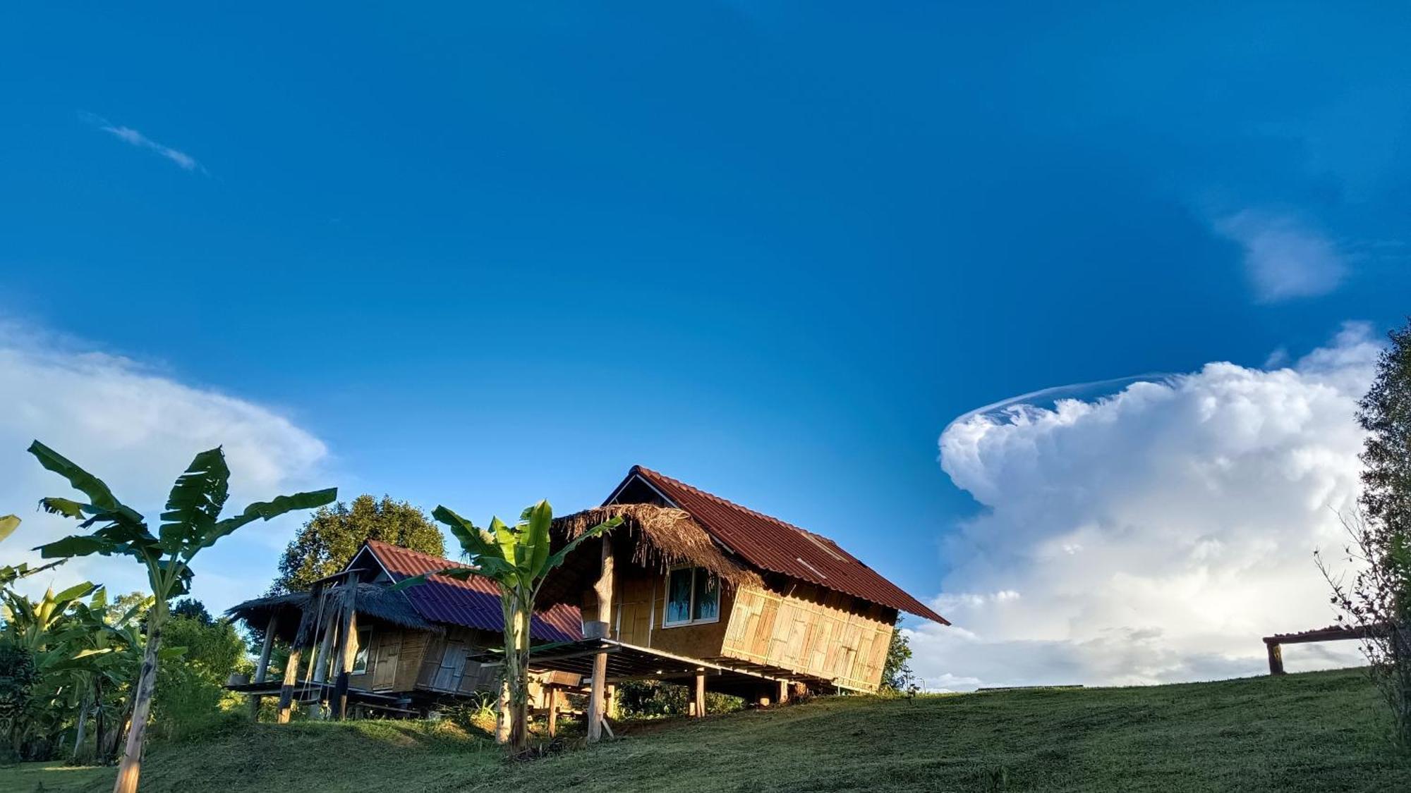 ไร่นิธิสุนทร Nithisoonthon Farmstay Mae Hong Son Dış mekan fotoğraf
