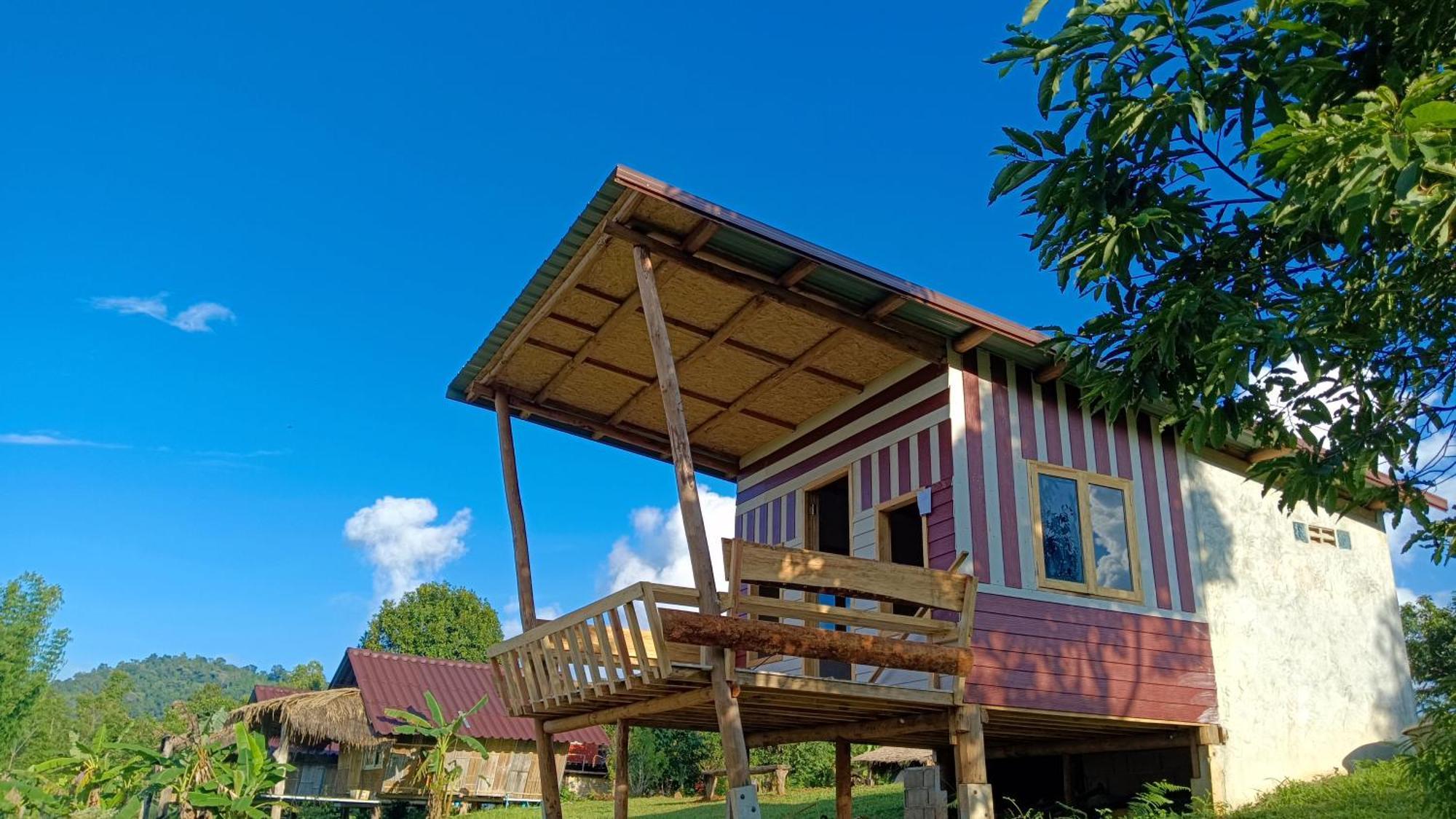 ไร่นิธิสุนทร Nithisoonthon Farmstay Mae Hong Son Dış mekan fotoğraf
