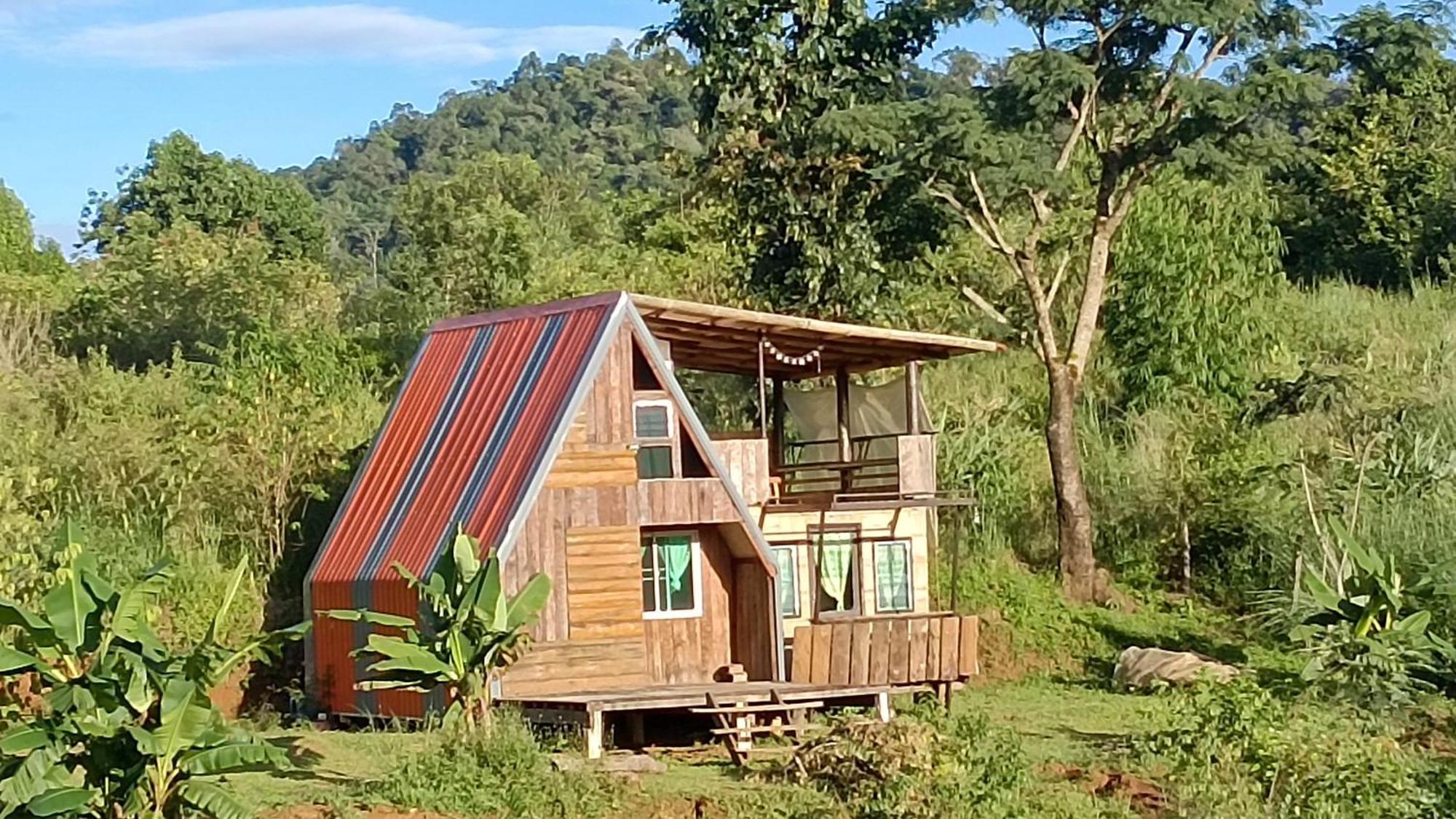 ไร่นิธิสุนทร Nithisoonthon Farmstay Mae Hong Son Dış mekan fotoğraf