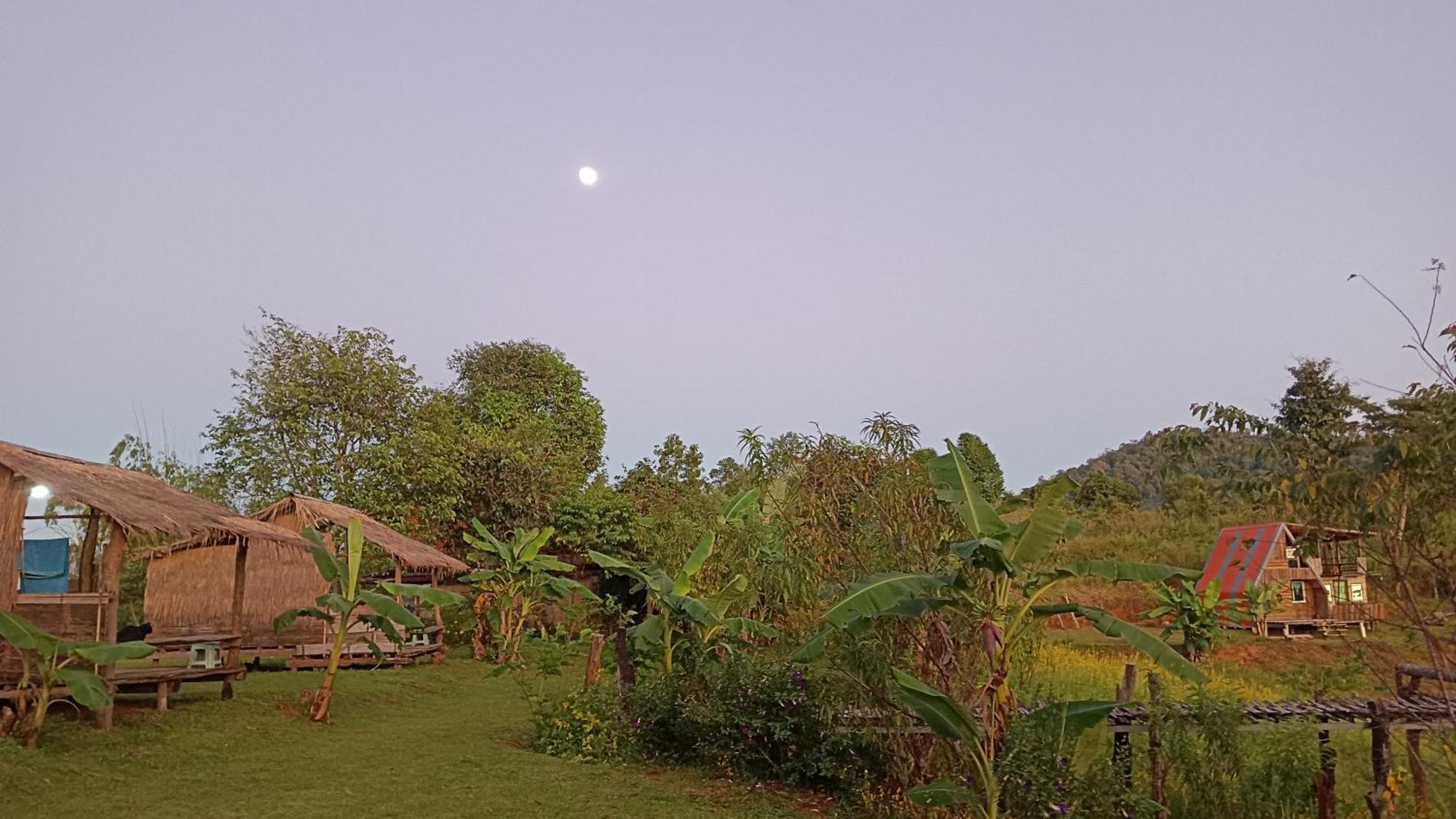 ไร่นิธิสุนทร Nithisoonthon Farmstay Mae Hong Son Dış mekan fotoğraf