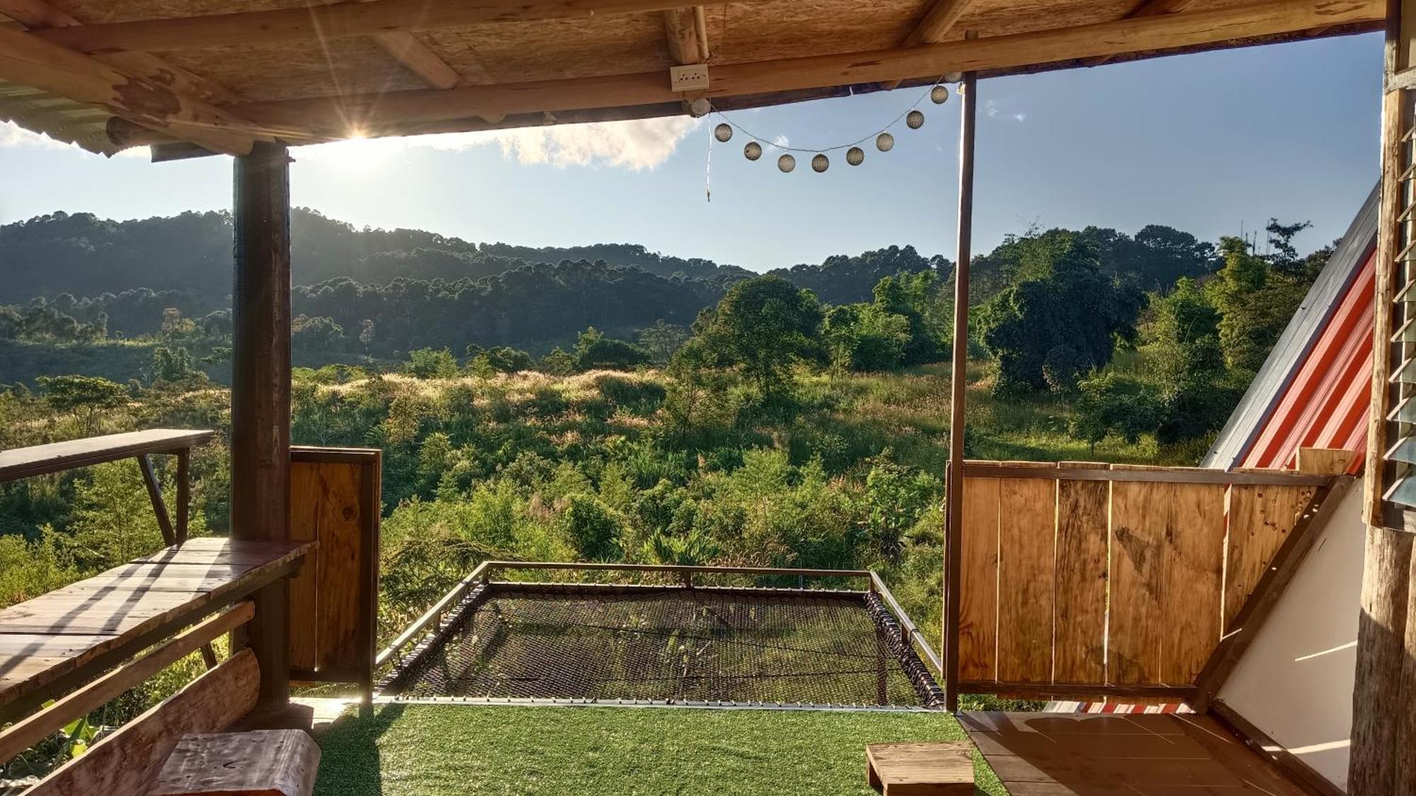 ไร่นิธิสุนทร Nithisoonthon Farmstay Mae Hong Son Dış mekan fotoğraf